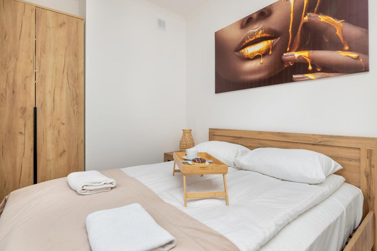 Beautiful One Bedroom Apartment Zamkowa By Rent Like Home Γκντανσκ Εξωτερικό φωτογραφία