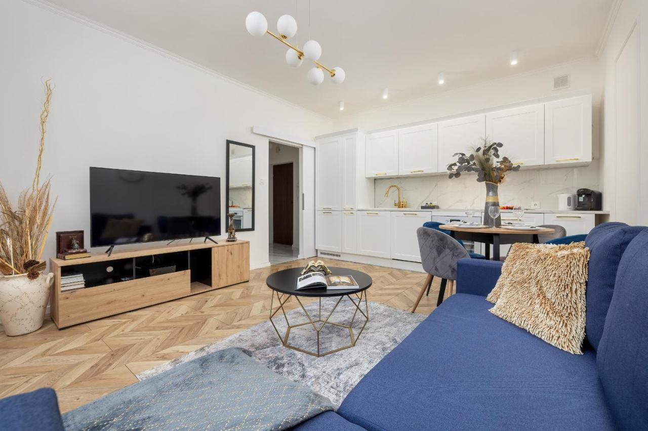 Beautiful One Bedroom Apartment Zamkowa By Rent Like Home Γκντανσκ Εξωτερικό φωτογραφία